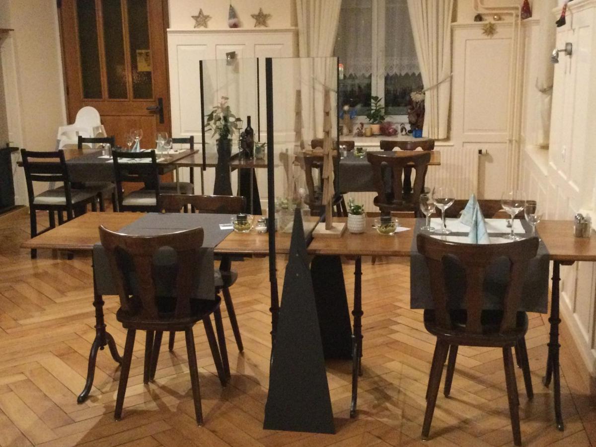 Hotel Restaurant Raben Linthal Exterior foto
